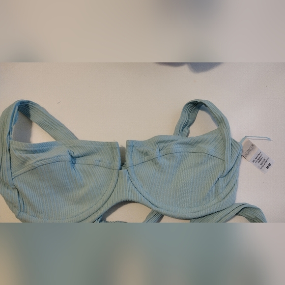 L. Space Swim Top - Picture 5 of 10